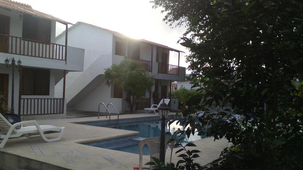 Hotel El Galeon Atacames Exterior foto