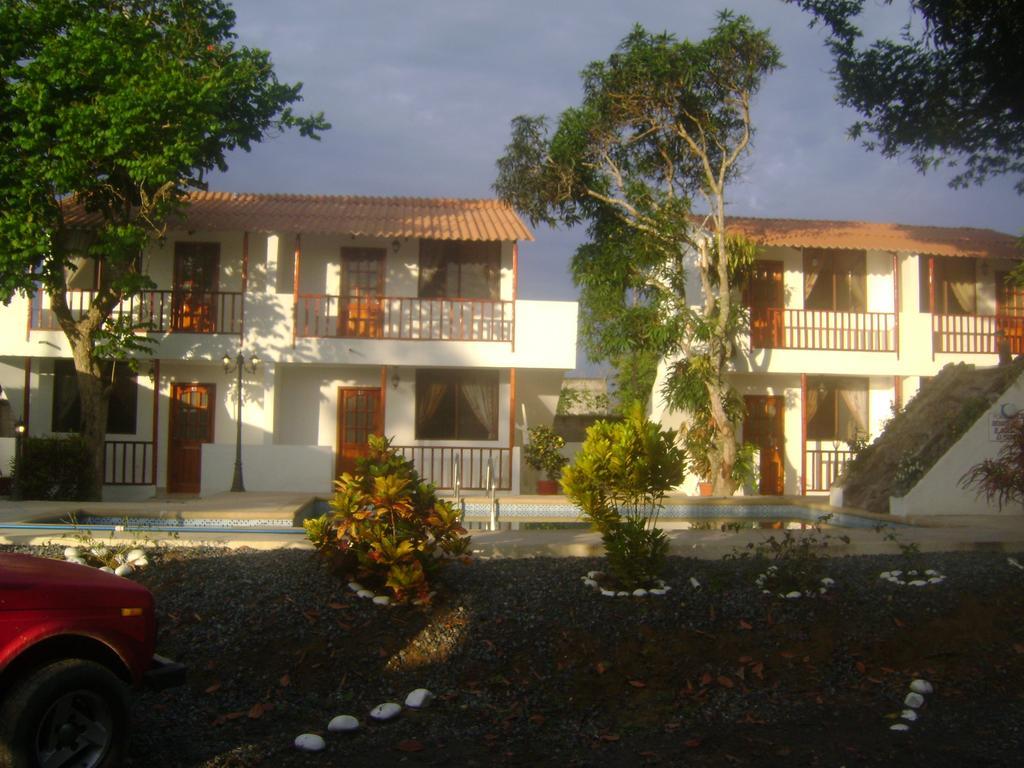 Hotel El Galeon Atacames Exterior foto